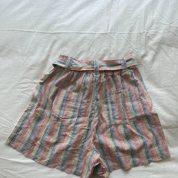NWOT Marine Layer Karleigh belted shorts in rainbow stripe - size small - Picture 3 of 5